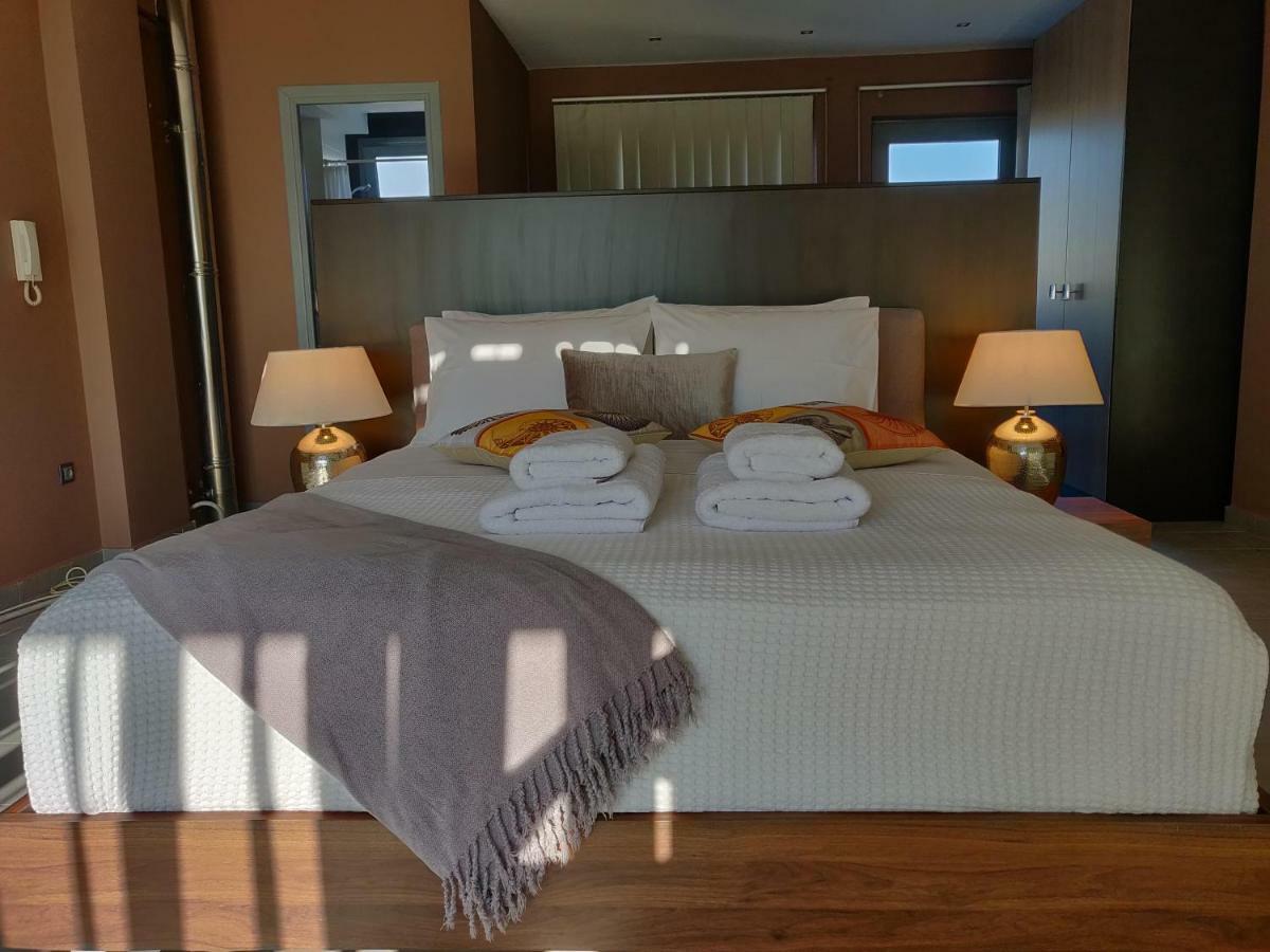 Elegant Bright Apartment With Acropolis View Terrace Athen Exterior foto