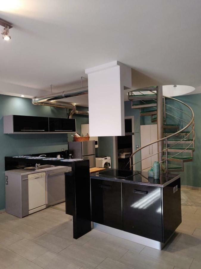 Elegant Bright Apartment With Acropolis View Terrace Athen Exterior foto
